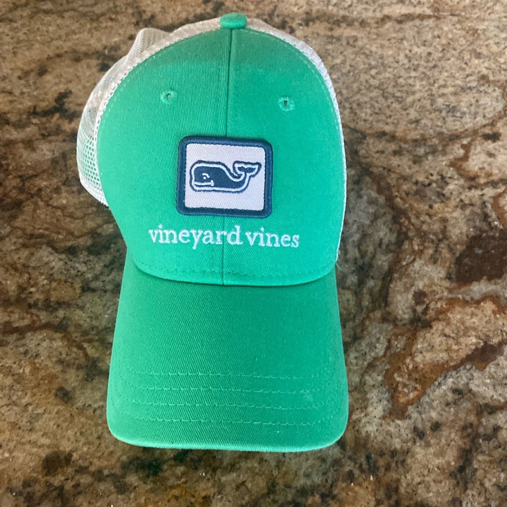 Vineyard Vines baseball hat